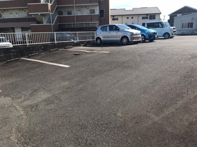 【駐車場】 | ルミエール阪本