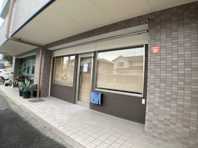 G.Aあおやま貸店舗のエントランス
