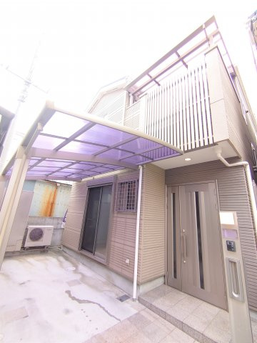 鳥居町中古戸建の外観|外壁は旭化成ヘーベルのパワーボードです。重厚感ある外観になっております。