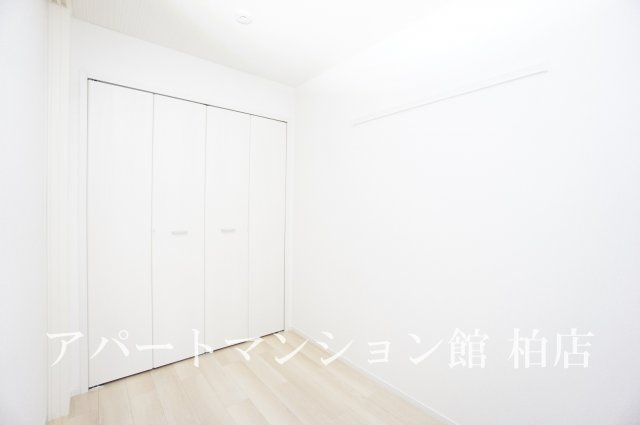 レジデンス　カサノⅣの洋室