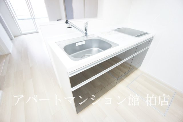 レジデンス　カサノⅣのキッチン