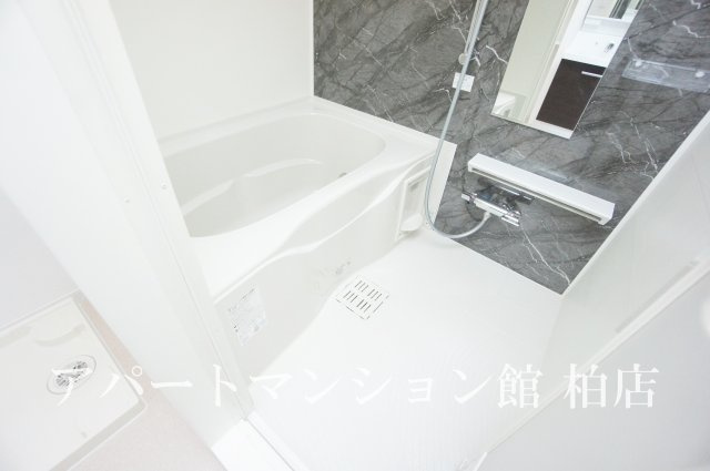 レジデンス　カサノⅣの浴室