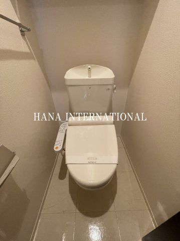 クレセント国立のトイレ