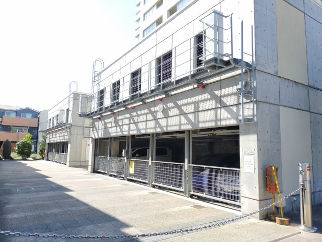 大阪イーストガーデンズタワーの駐車場|駐車場