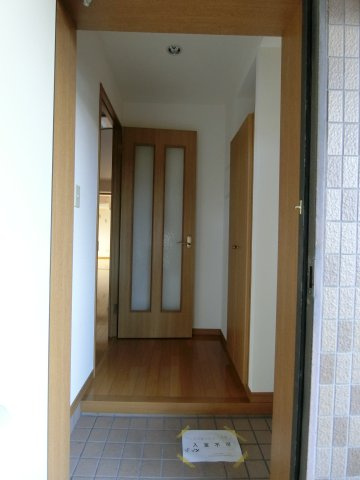 ピアコートBの玄関