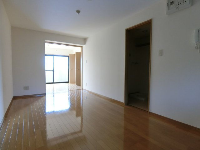 ピアコートBの居間・リビング