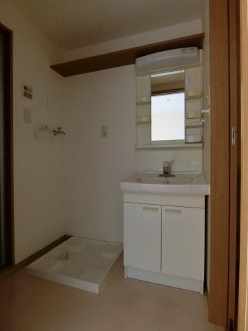 ピアコートBの洗面所