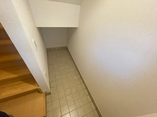 グランディール富里Ⅰの玄関
