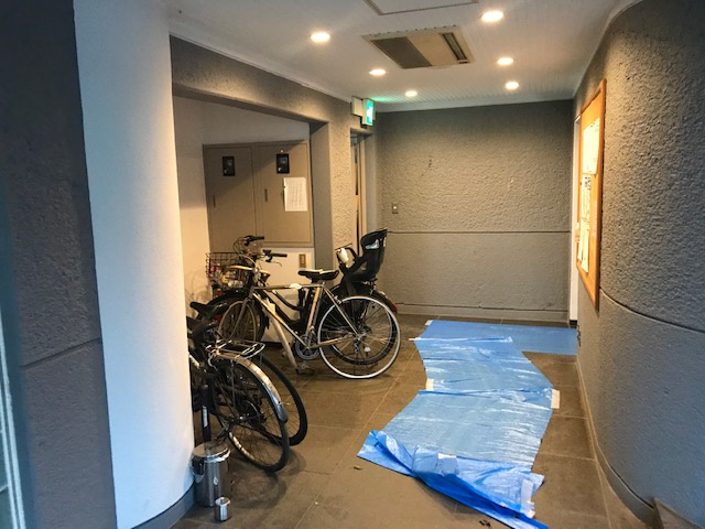 アカデミービル