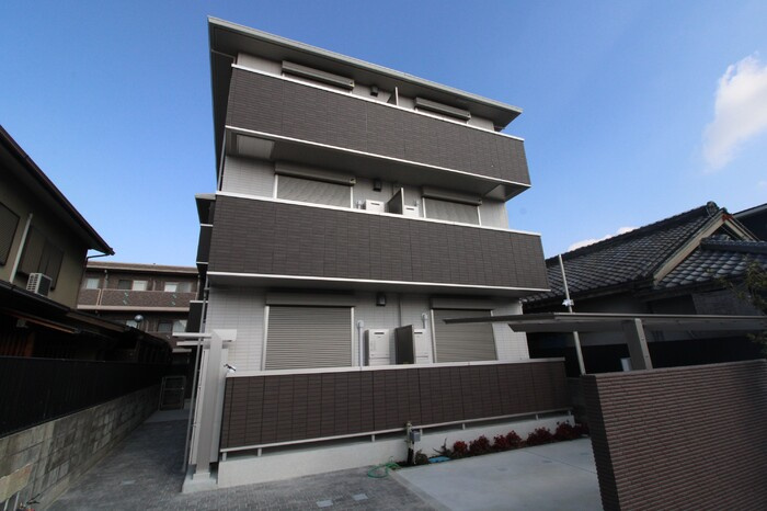 La Pause East Avenueの外観