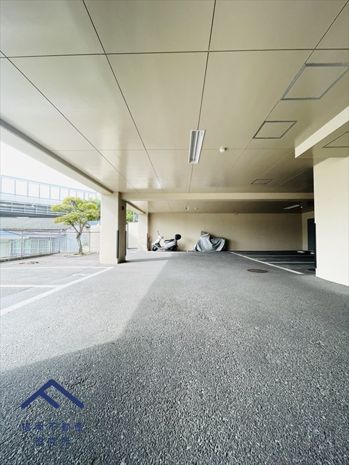 藤和シティコープ名島の駐車場