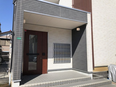 【エントランス】 | リブリ・もちの木