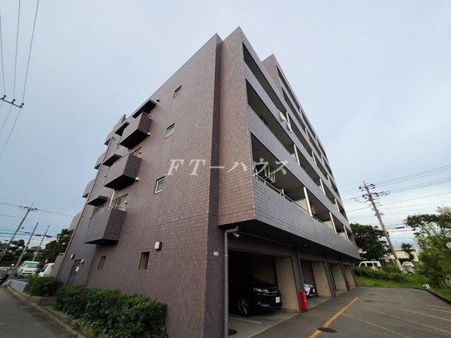 ベルジュヴァーンの外観