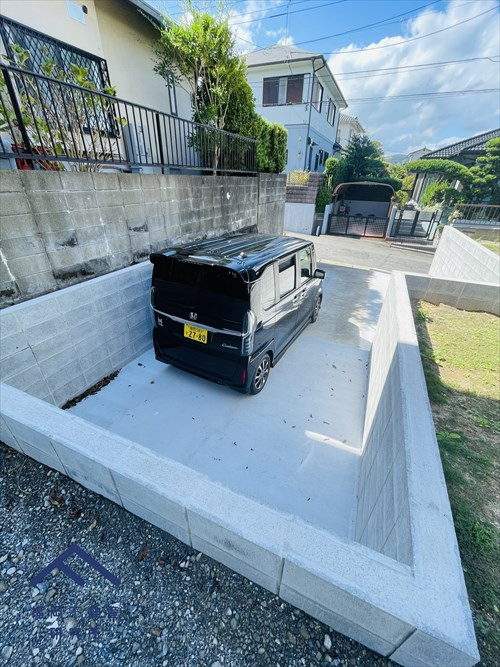 小郡市津古　戸建ての駐車場