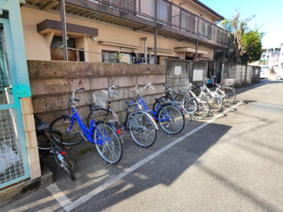  | シモビル