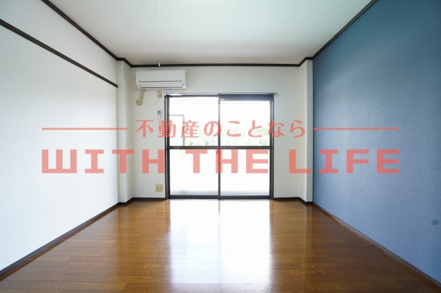 ラミエーヌ【キャッシュバック対象物件】の洋室|明るい洋室です