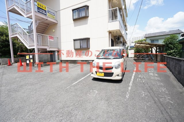 ラミエーヌ【キャッシュバック対象物件】の駐車場|駐車場です