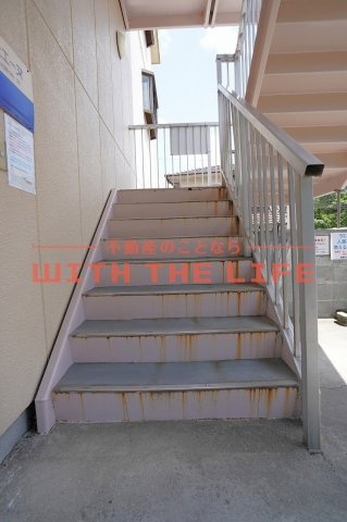 ラミエーヌ【キャッシュバック対象物件】のエントランス|清潔なエントランスです