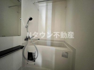 【浴室】 | プレサンス伏見アーバンベース | 落ち着いた空間のお風呂です