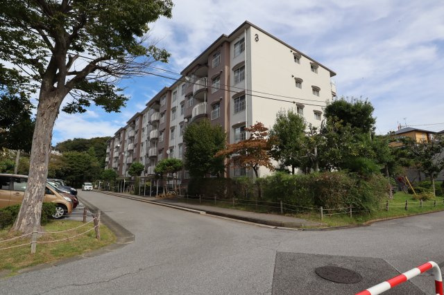 津田沼グリーンハイツ　１階の外観