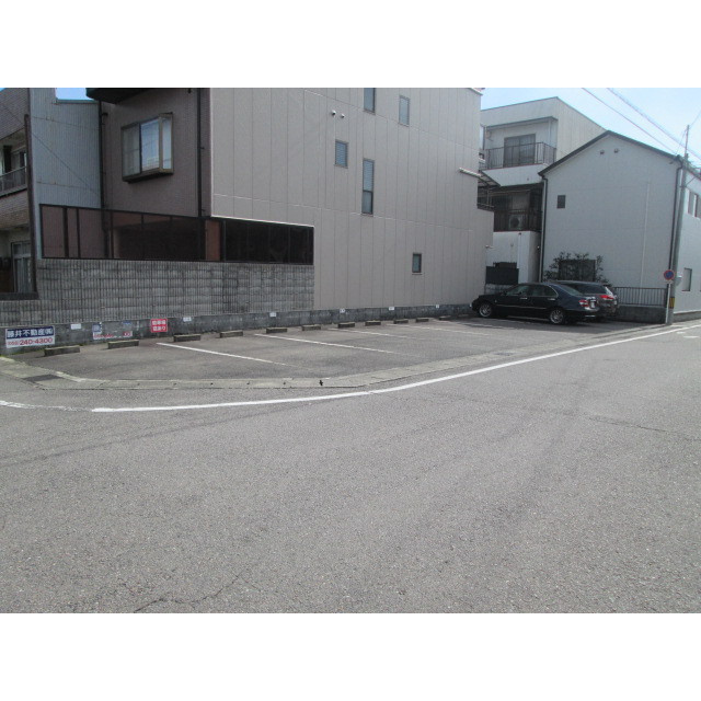 雲井町２丁目駐車場の駐車場