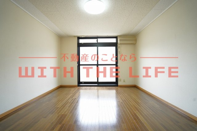 サンシャイン【10,000円キャッシュバック対象物件】の居間・リビング|居間です