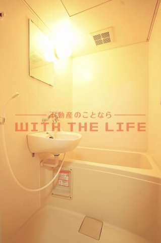 サンシャイン【10,000円キャッシュバック対象物件】の浴室|落ち着いた空間のお風呂です