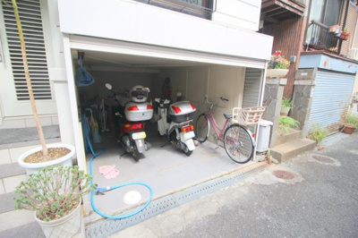 【駐車場】 | 蛍池北町３丁目戸建