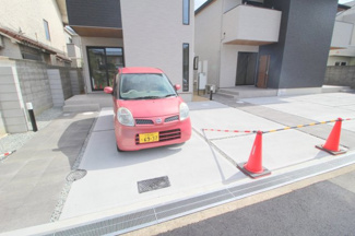 【駐車場】