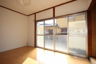 【居間・リビング】 | コーポ本田2 | ゆったりとしたリビングです