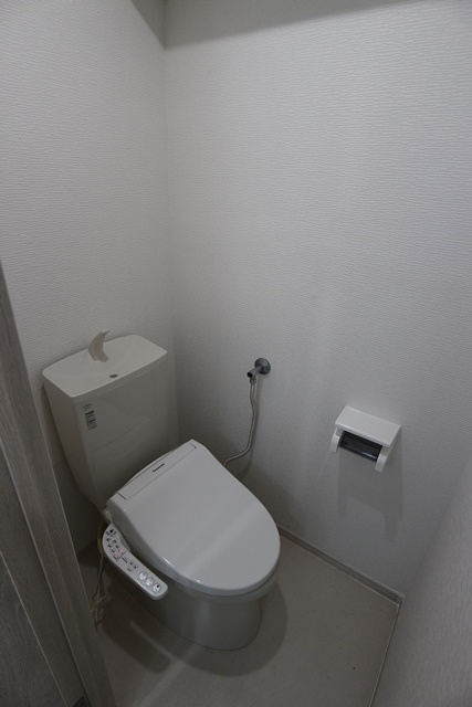 WEC久留米【キャッシュバック対象物件】のトイレ|落ち着いた色調のトイレです