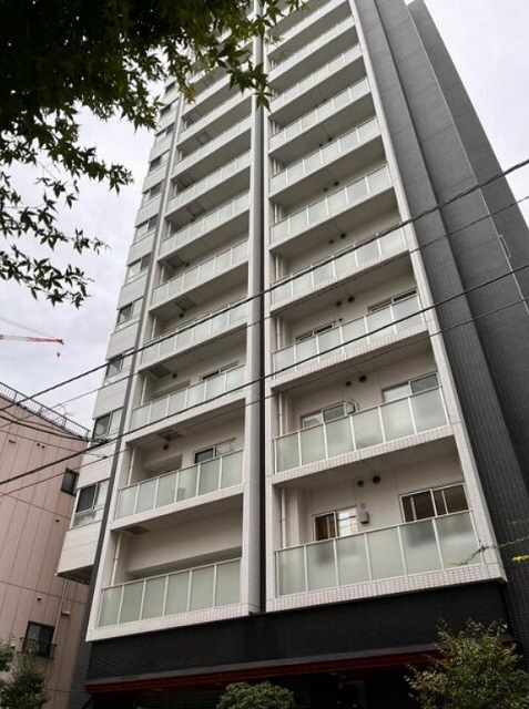 プレミスト三ノ輪竜泉の外観