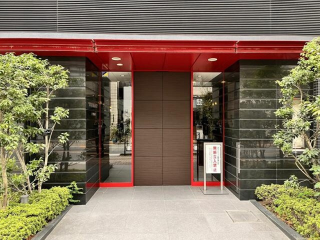 プレミスト三ノ輪竜泉のエントランス