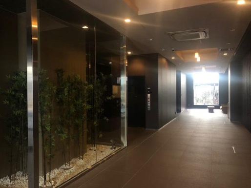 プレミスト三ノ輪竜泉のエントランス|エントランスロビー