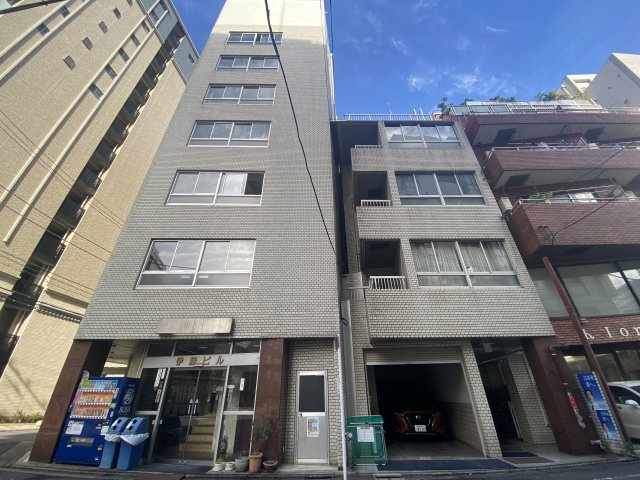 伊藤ビルの外観
