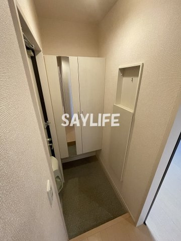 ルミエール巽南の玄関