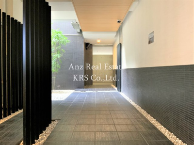 【ロビー】 | ソシオ心斎橋 | 落ち着いた雰囲気のロビー♪