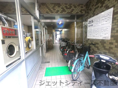 【ロビー】 | 司ビル