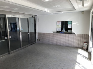 【エントランス】