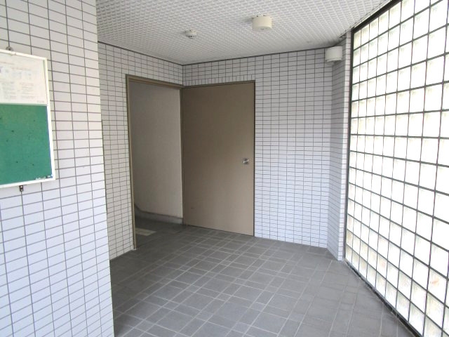 【エントランス】 | ライラック岡豊 | 医大マンションホール