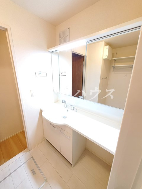 ﾗﾑｻｰﾙ/JOY NARASHINO JOY NARASHINOの独立洗面台