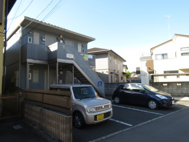 シャーメゾンピークの駐車場