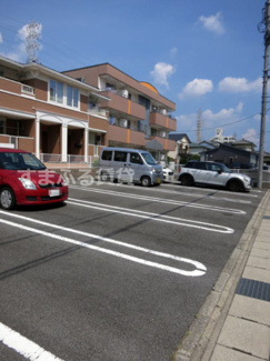 【駐車場】