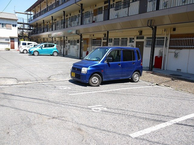 平和マンションの駐車場|駐車場です