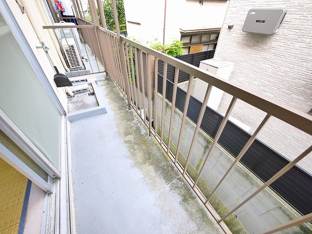 平和マンションのバルコニー|お洗濯にも便利なバルコニー付き