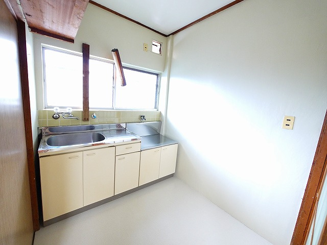 平和マンションのキッチン|キッチンでお料理をお楽しみください