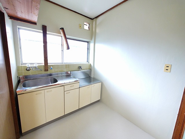 平和マンションのキッチン|使いやすいキッチンです