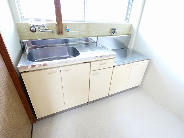 平和マンションのキッチン|きれいなキッチンです