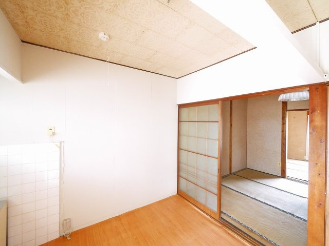 東ハウスの居間・リビング