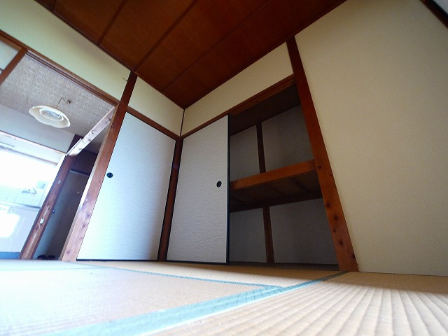 東ハウスの収納